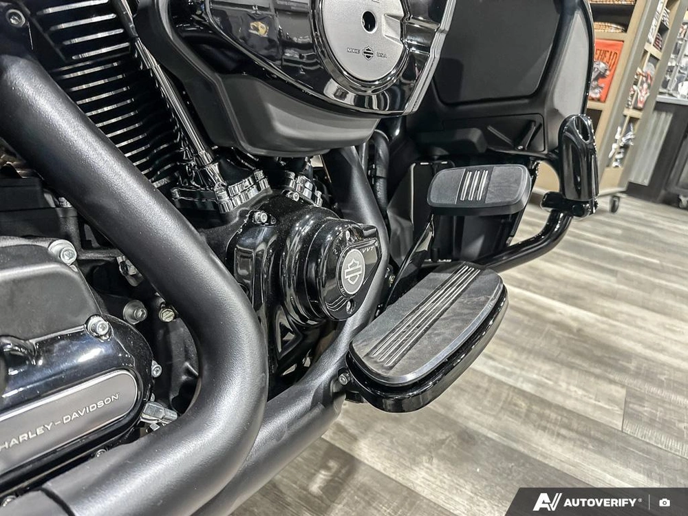 2026 Harley-davidson Street Glide Limited alt