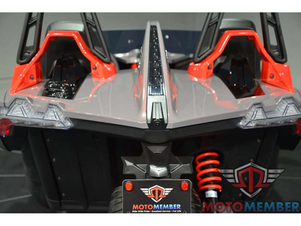 2026 Slingshot R Autodrive alt