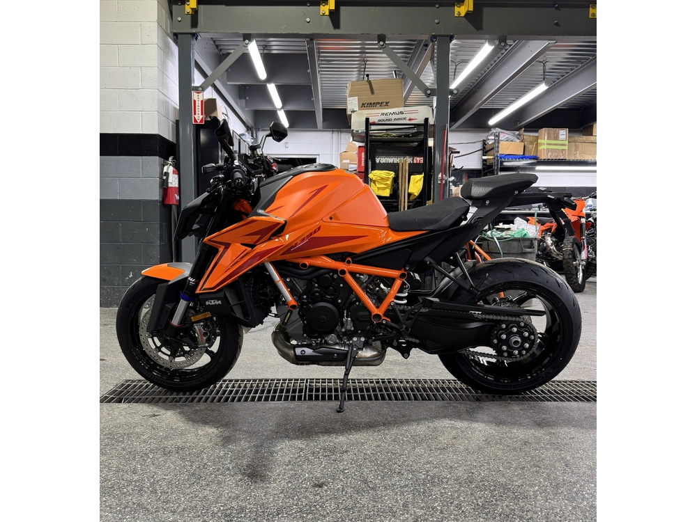 Ktm 1390 R Evo 2026 alt