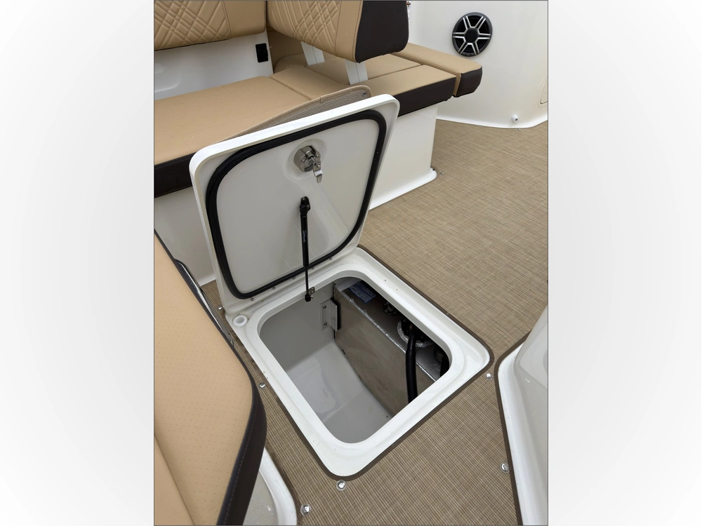 2026 Sea Ray Sdx 230 alt
