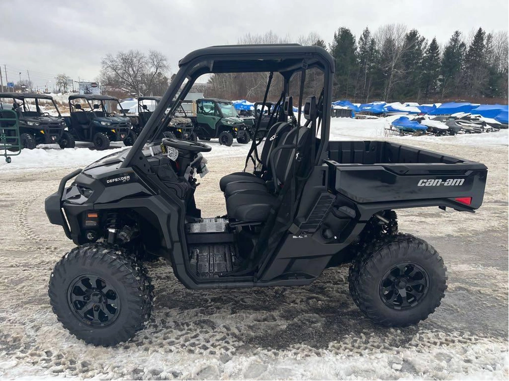 2026 Can-am Defender Xt Hd11 With 10.25" Infotainment alt
