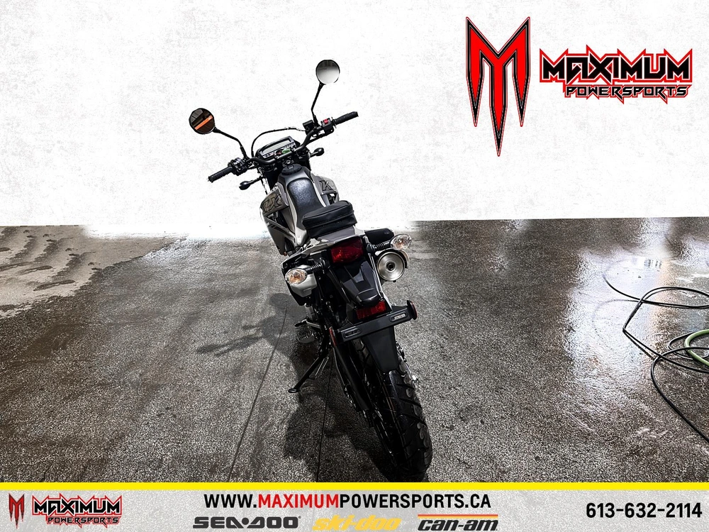 Kawasaki Klx300 Sm 2024 alt