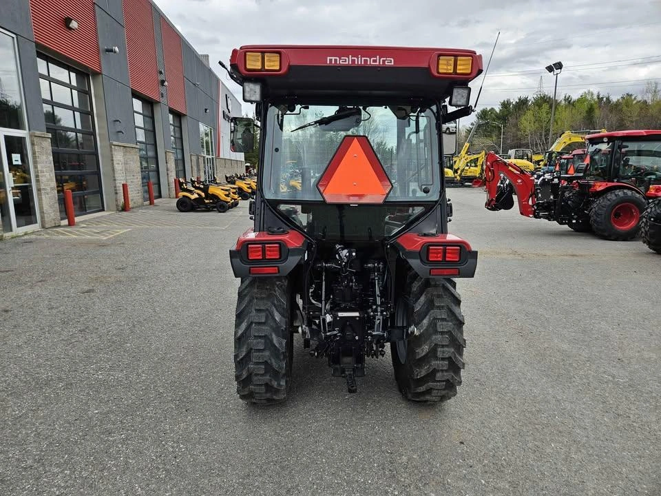 2026 Mahindra 2126 Hst Cab alt