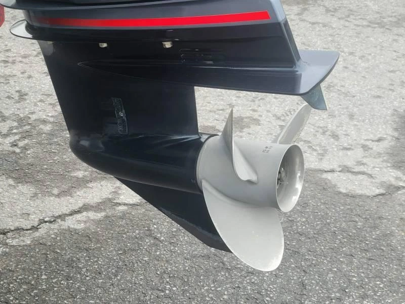 2019 Bennington Marine R 23 Fastback 3 Tubes / Vf150 alt