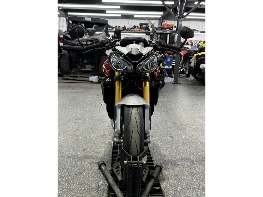 2026 Triumph Street Triple 765 Rx alt