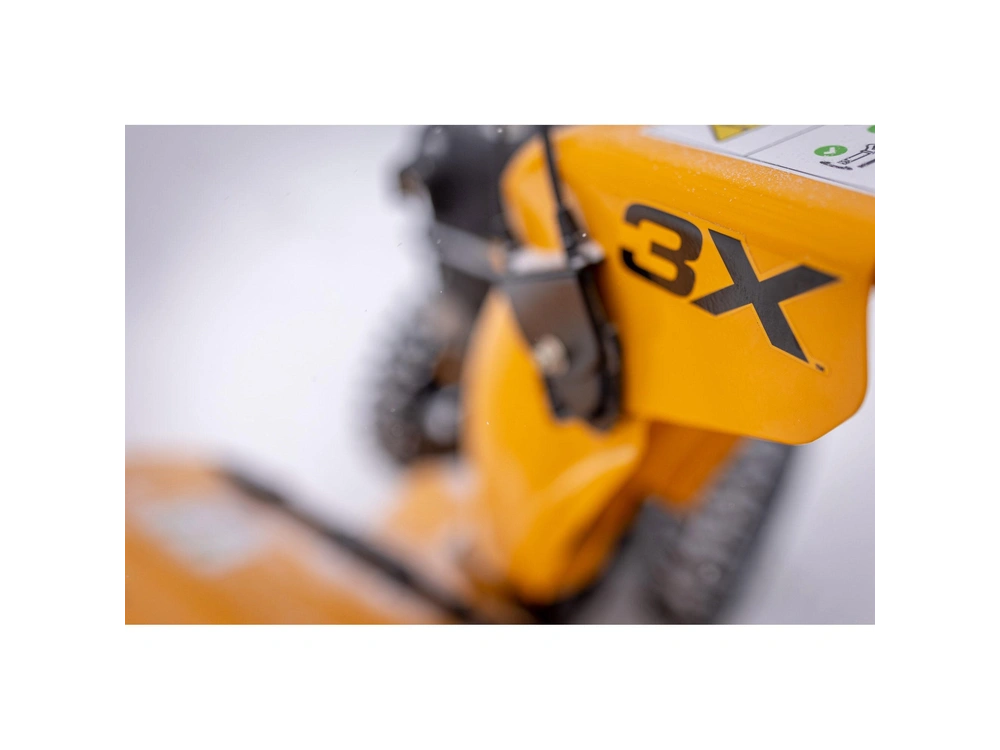 2024 Cub Cadet 3x® Three-stage Snow Blowers 3x™ 26" Intellipower® alt