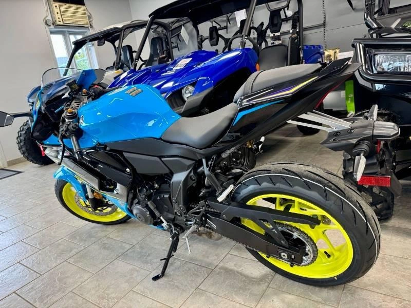 Yamaha Yzf-r7 2026 alt