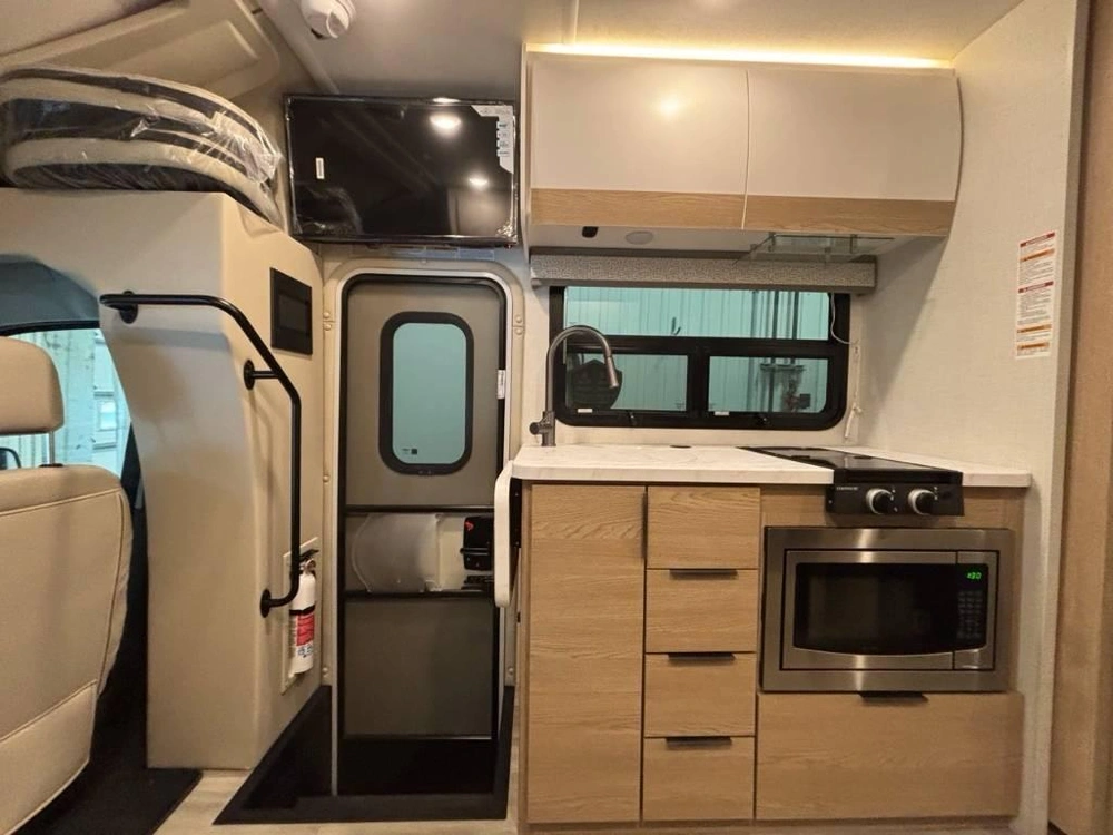Thor Compass 24jg Awd 2027 alt