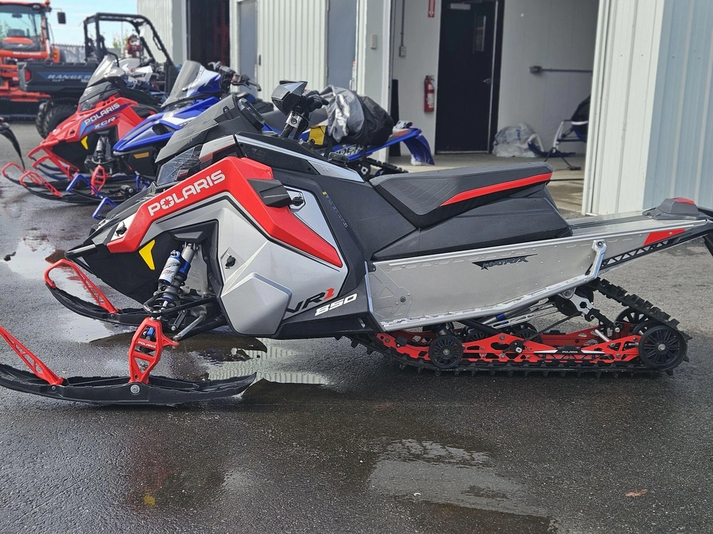 Polaris Polaris Indy Vr1 850 Matrys 2021 alt