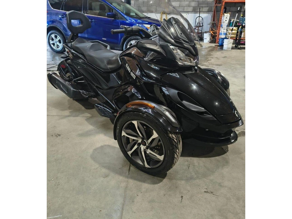 Can-am Spyder St S Se 5 2014 alt
