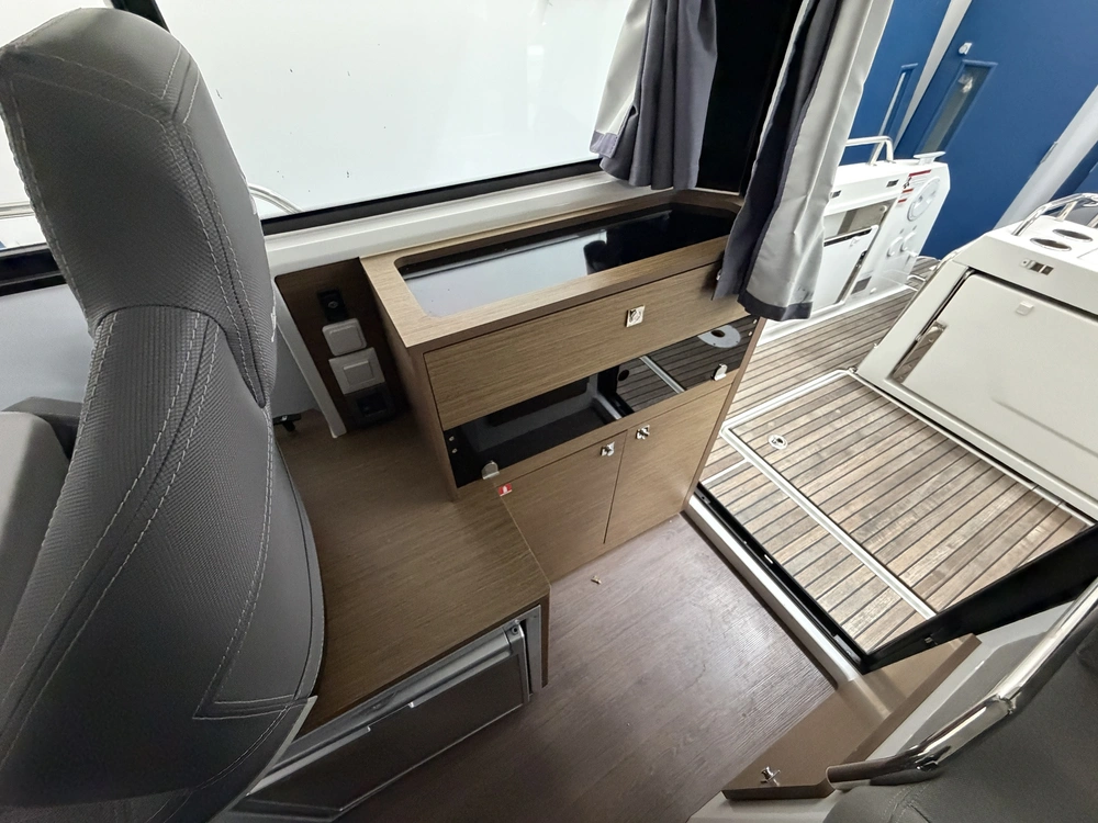 2020 Jeanneau Nc 895 Sport alt