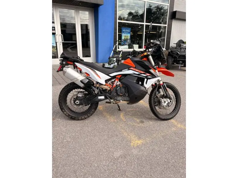 2022 KTM 890 ADV R