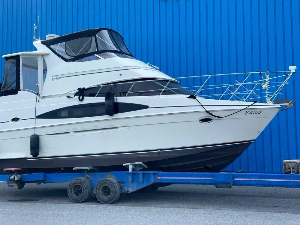 Carver 366 2004 alt