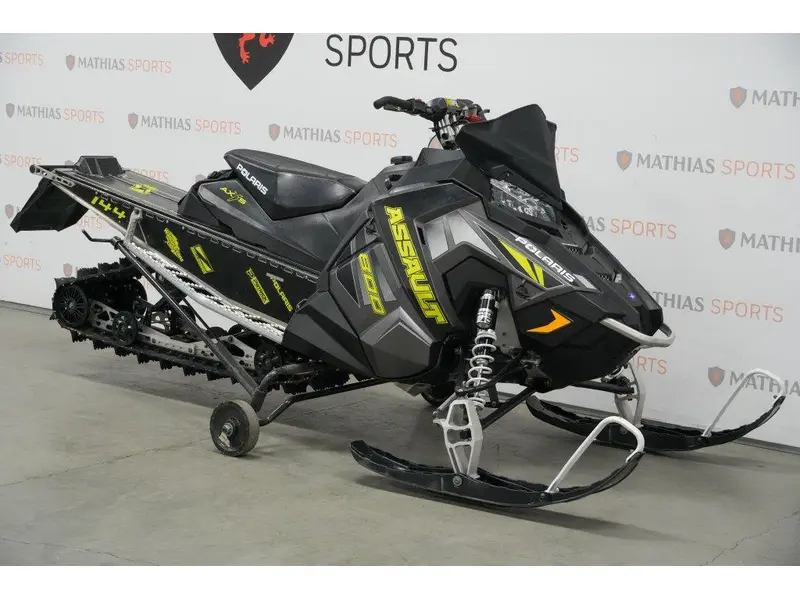 2018 Polaris 800 Switchback Assault 144
