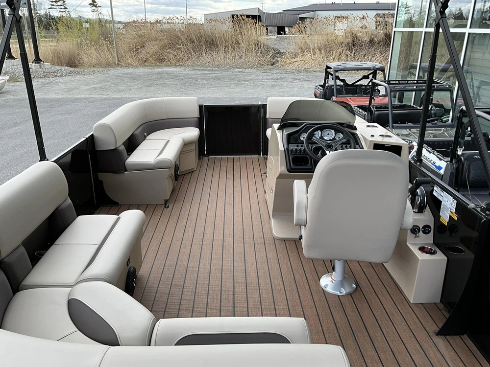 Bentley Legacy 200 Cruise 2025 alt