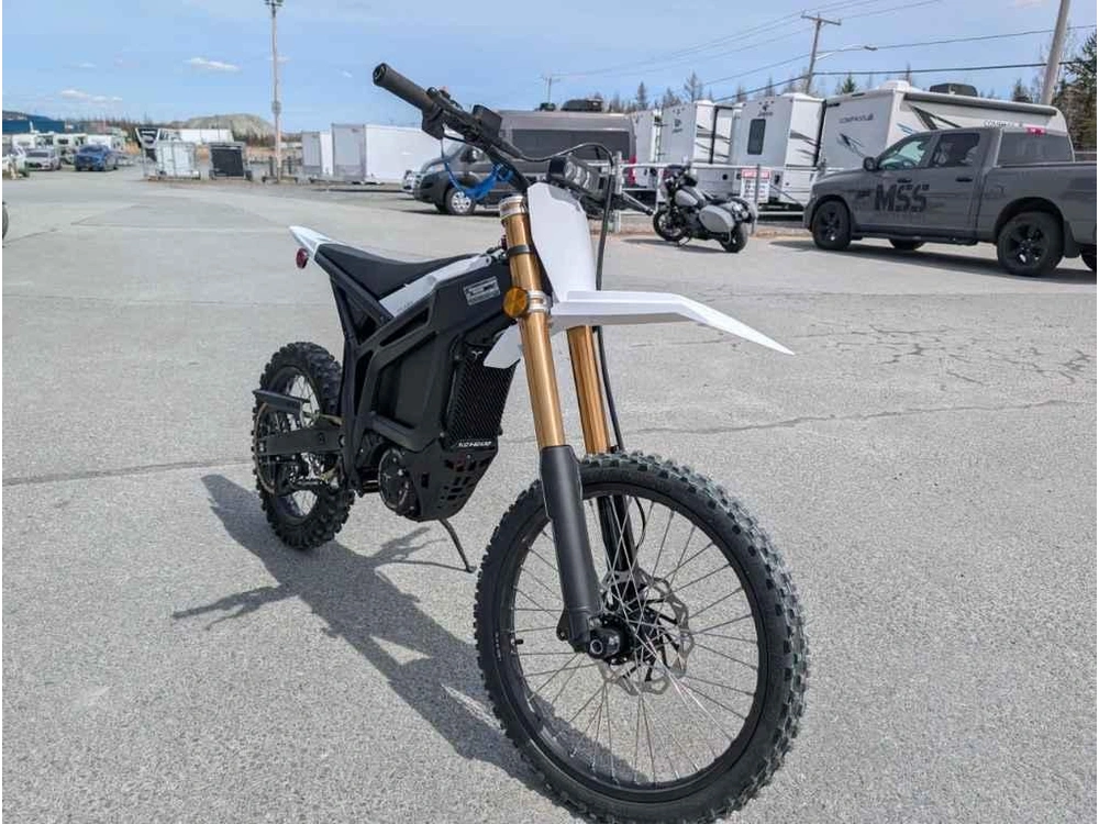 Talaria Komodo 2026 alt
