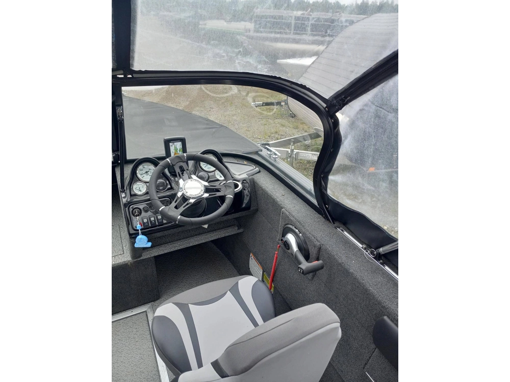 2023 Legend 18 Xte Sport With Mercury 90 Elpt 4-stroke And Glide-on Trailer alt