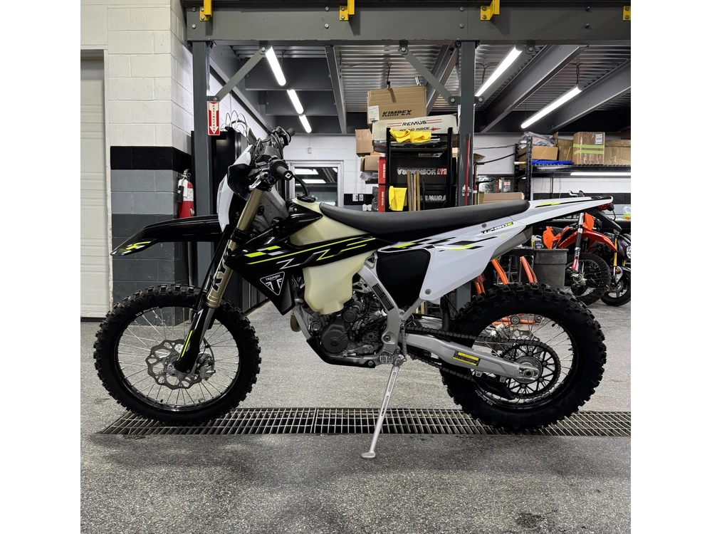 2026 Triumph Tf 450-e alt