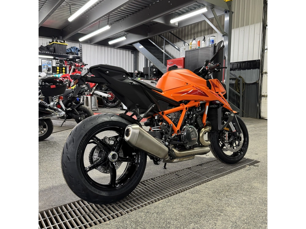Ktm 1390 R Evo 2026 alt