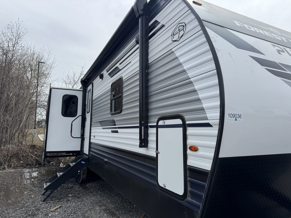 2026 Palomino Puma 31rlqs alt