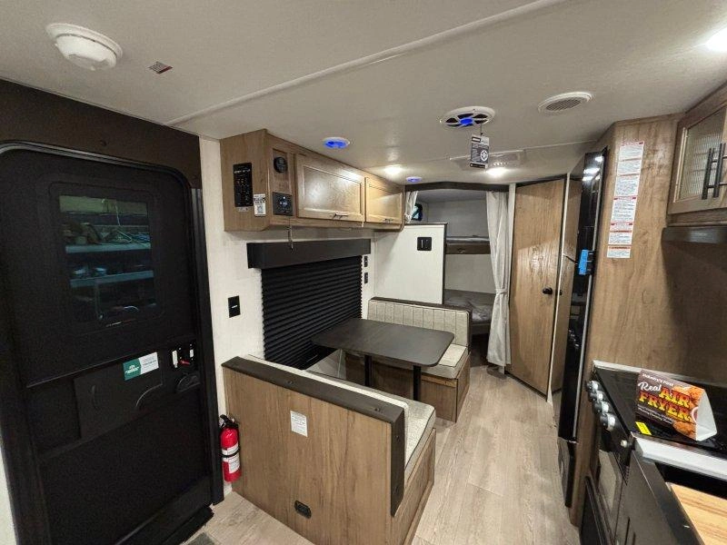 2026 Cherokee Grey Wolf 22mkse alt