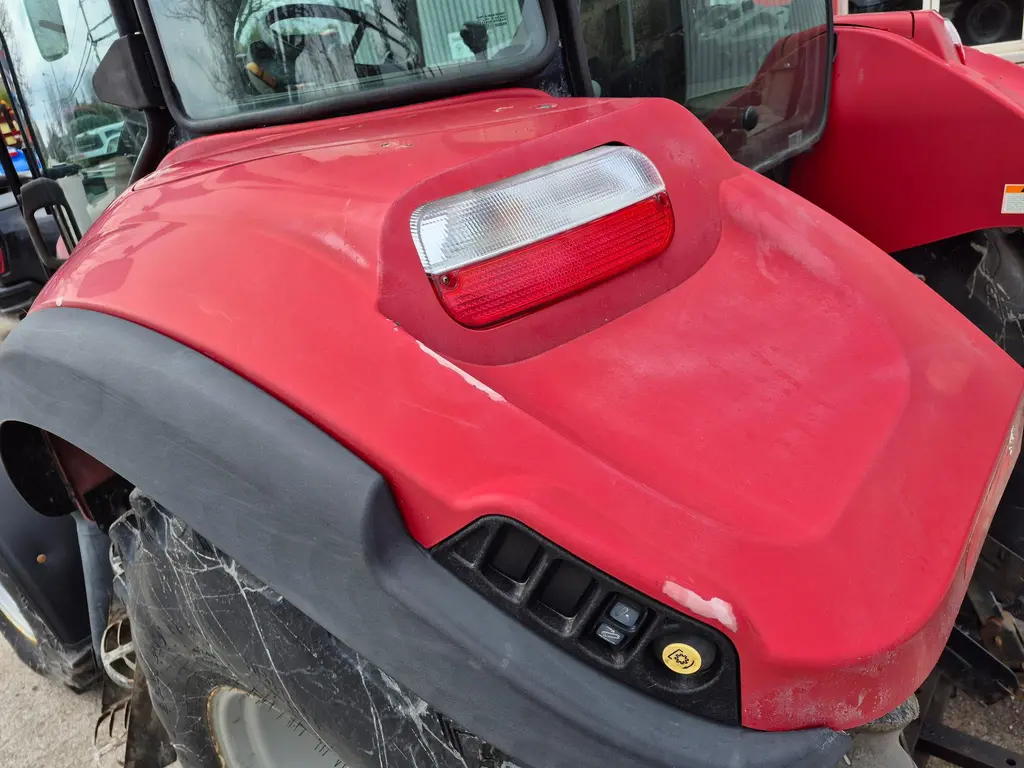 Case IH Farmall 115U 2017