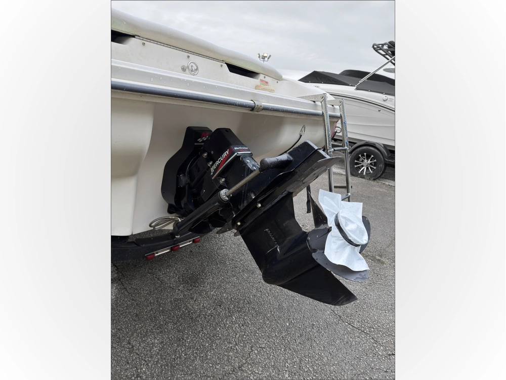 2003 Sea Ray 182 Srx alt