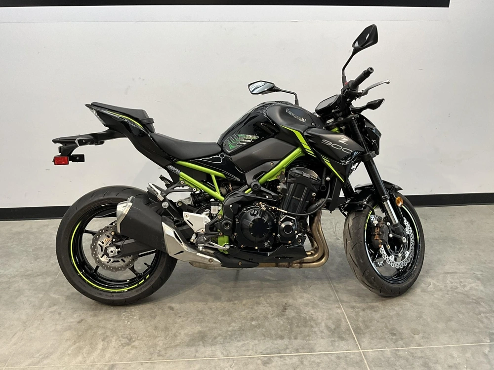 2022 Kawasaki Zr900 Se alt
