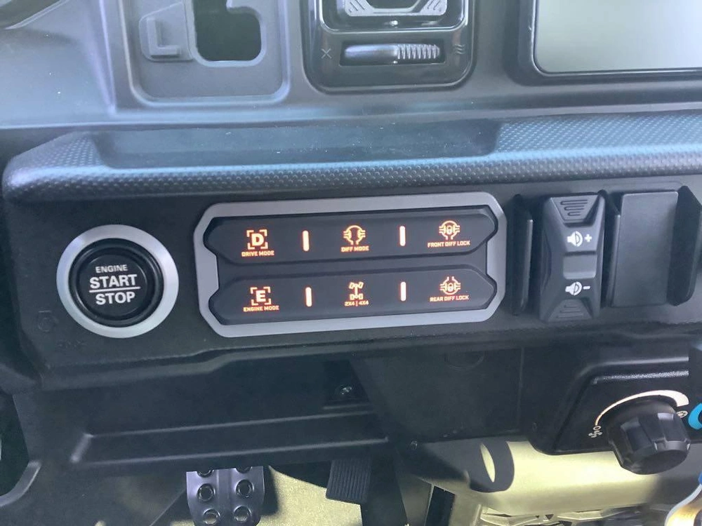 2026 Can-am Defender Limited Hd11 alt