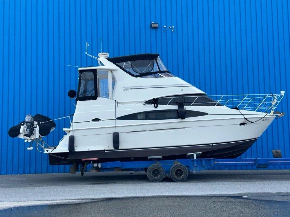 Carver 366 2004 alt
