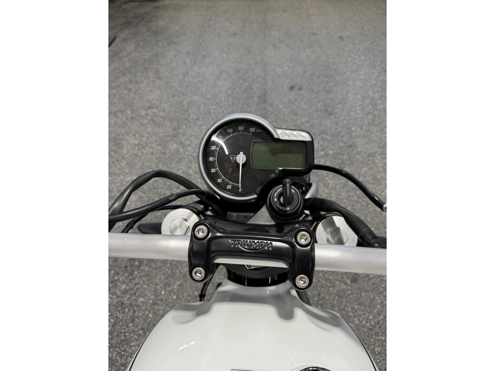 2026 Triumph Speed 400 Blanc alt
