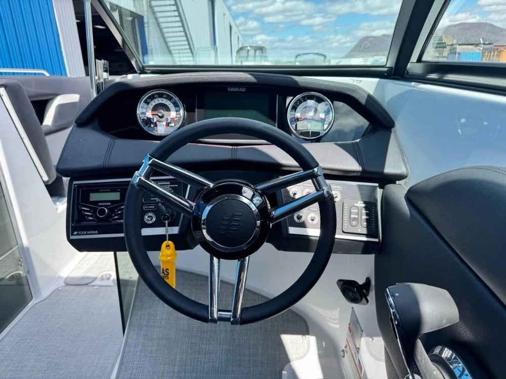 2024 Four Winns Hd8 Mercruiser 6.2l / Bravo 3 alt