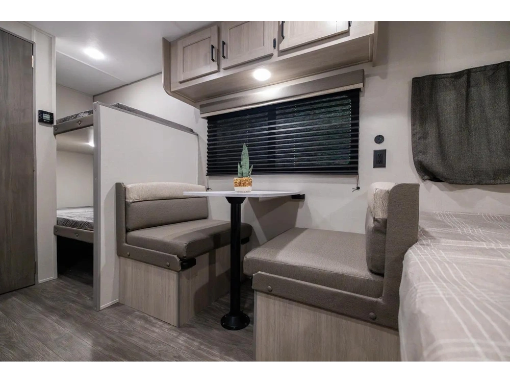 2025 Forest River Aurora 16bhx alt