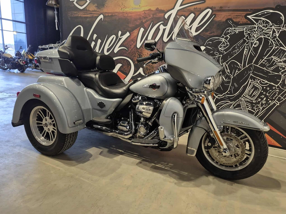 Harley-davidson Trike Tri Glide Ultra Flhtcutg 2023 alt