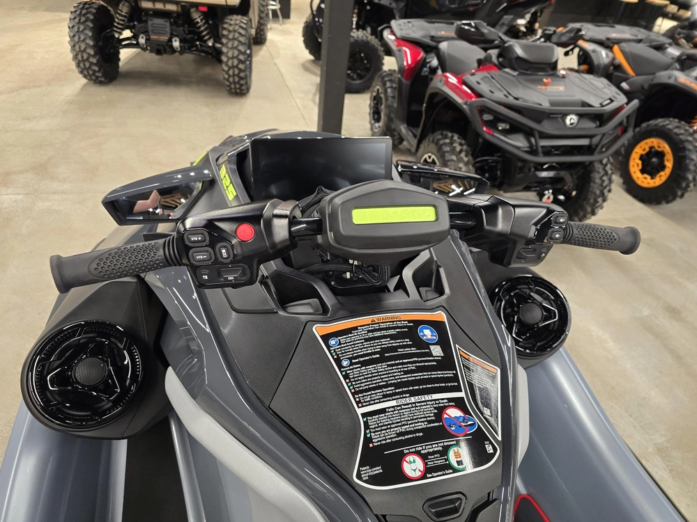 2026 Brp Rxt-x 325 alt