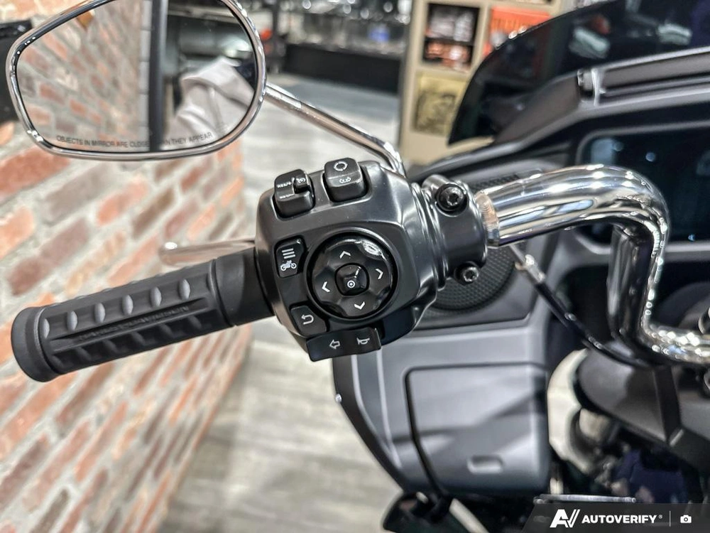 2026 Harley-davidson Road Glide alt