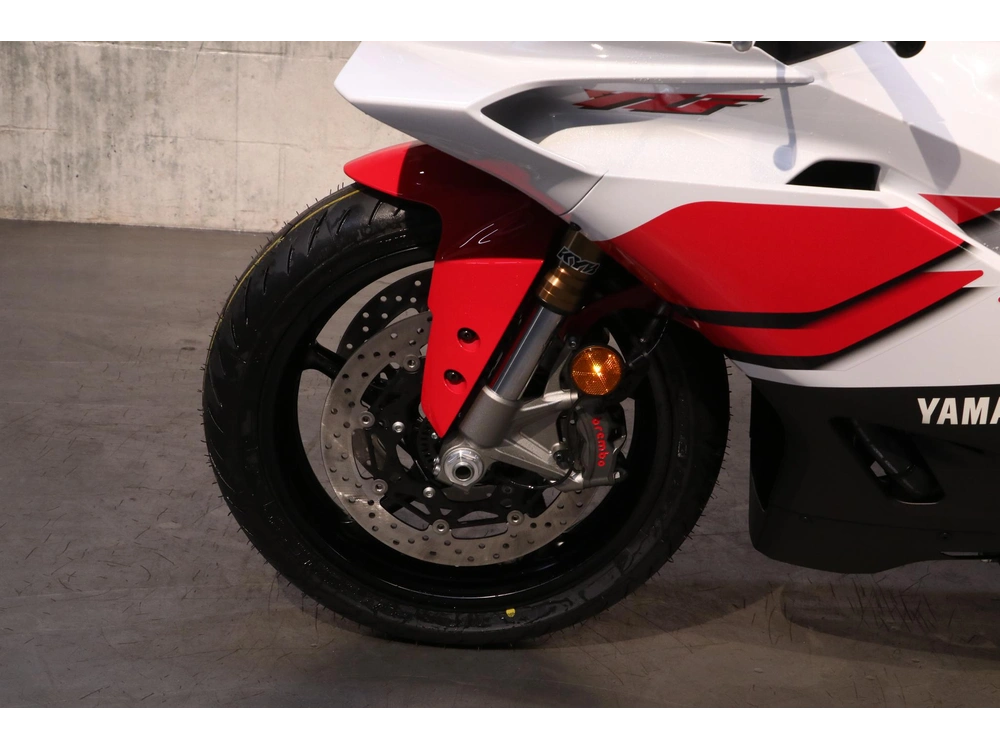 Yamaha Yzf-r9 70e Anniversaire 2026 alt