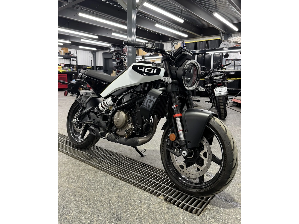 Husqvarna Vitpilen 401 B.d. 2024 alt