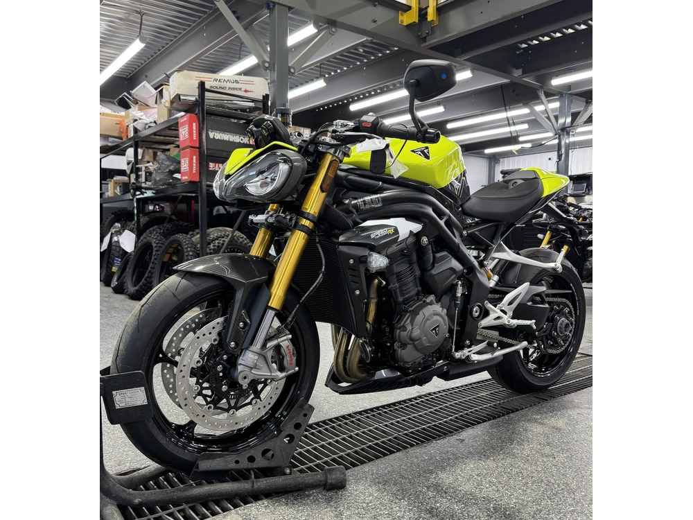 2026 Triumph Speed Triple 1200 Rx alt
