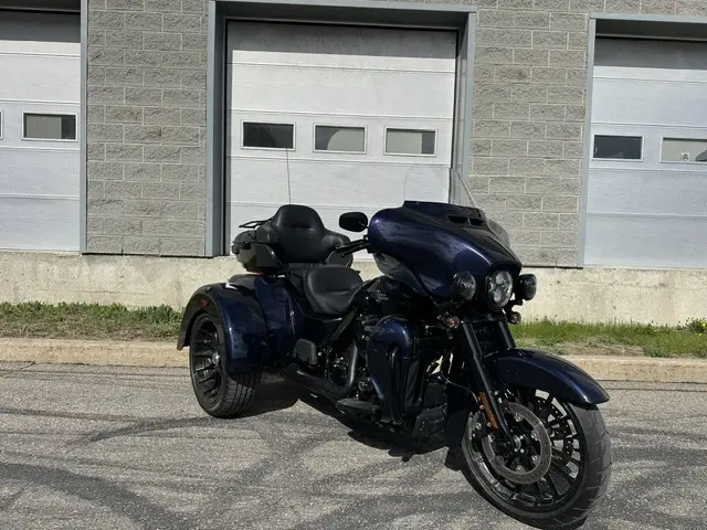 Harley-Davidson FLHTCUTG Tri Glide UltraFLHTCUTG 2025