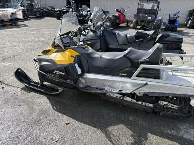 Ski-Doo SKANDIC SWT 600 ETEC 2013