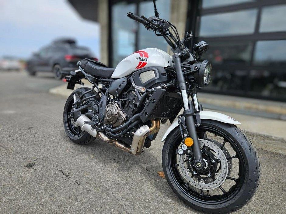 Yamaha Yamaha Xsr 700 2024 alt