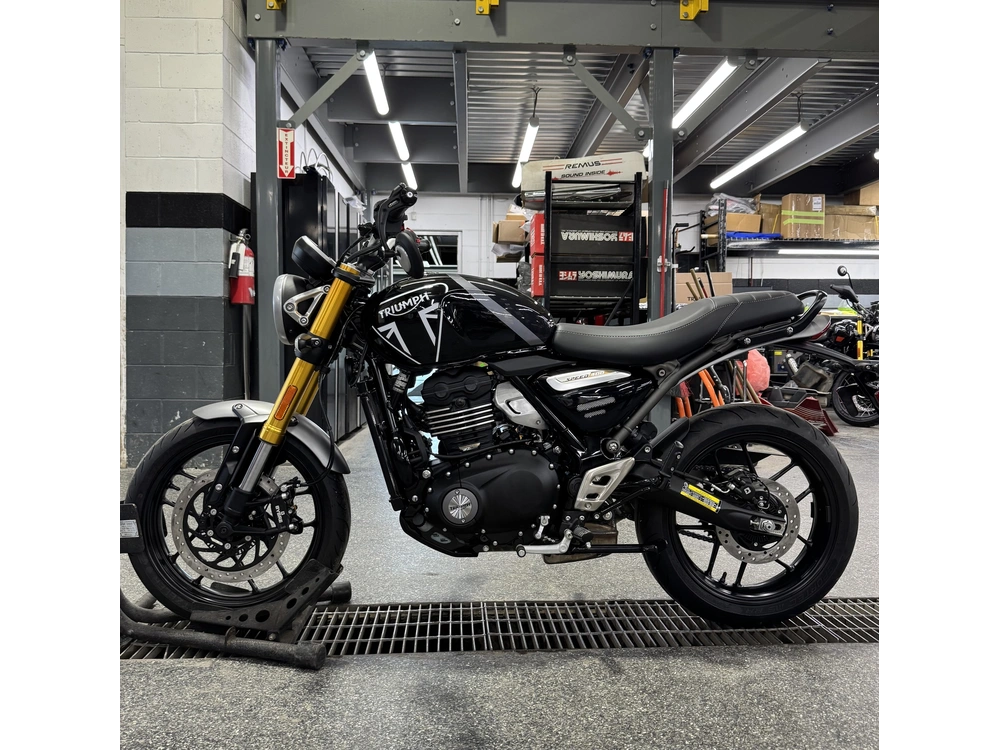 Triumph Speed 400 2026 alt