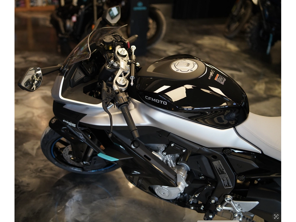 2026 Cfmoto 675 Ss alt