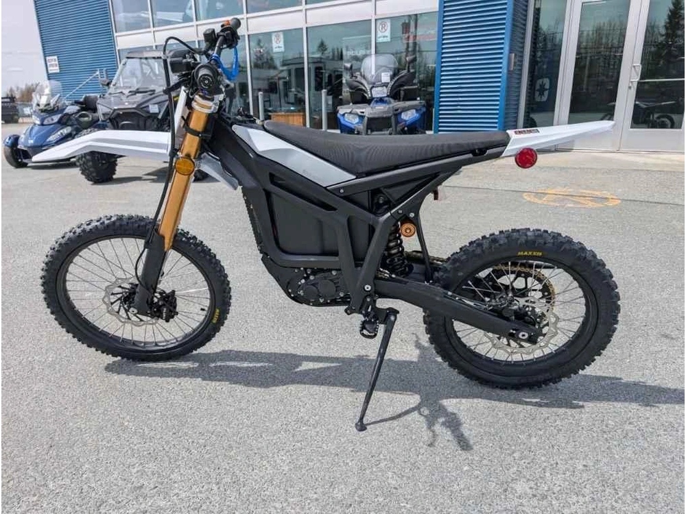 Talaria Komodo 2026 alt