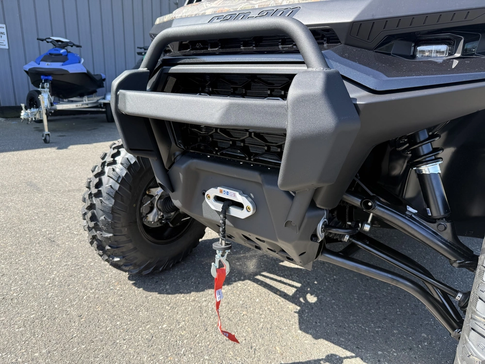 2026 Can-am Defender Xt Hd11 With 10.25' Infotainment alt