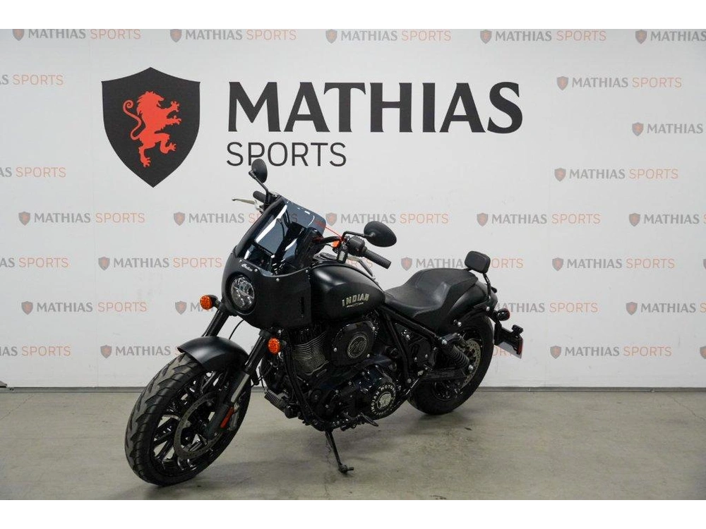 2023 Indian Motorcycle Sport Chief Dark Horse alt