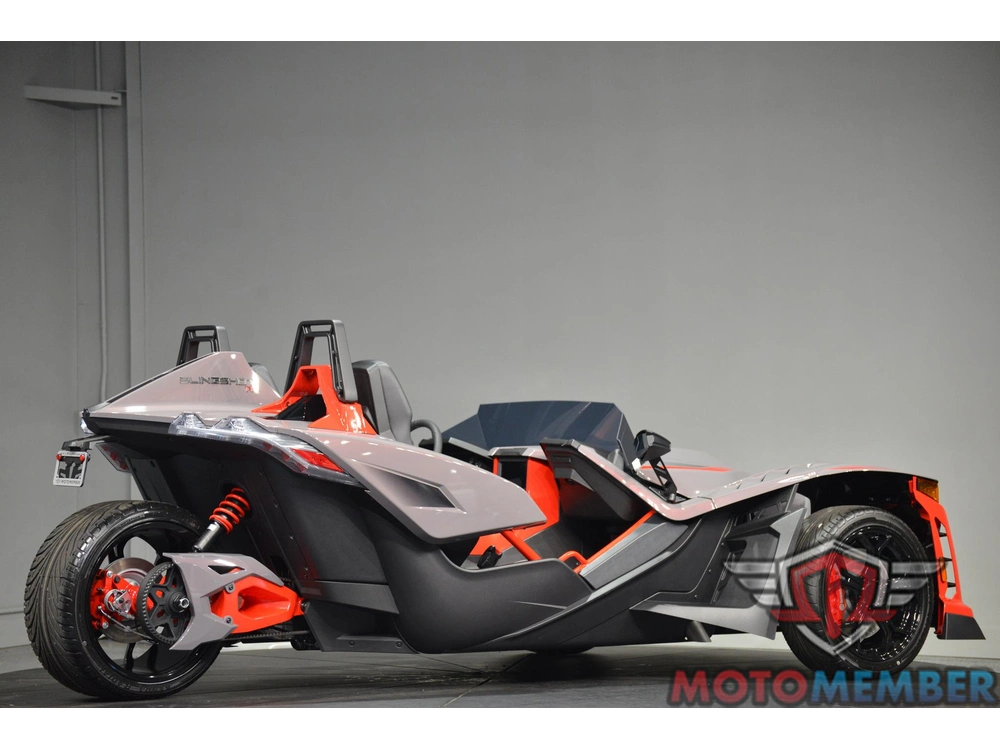 2026 Slingshot R Manual alt