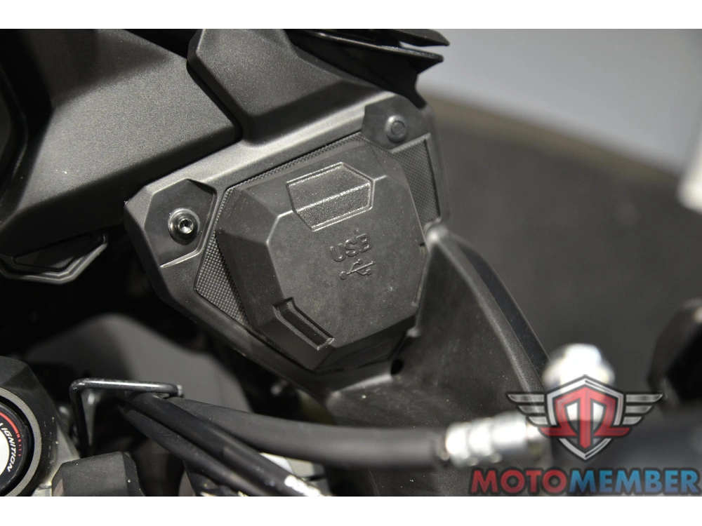 2023 Kawasaki Versys® 650 Lt alt