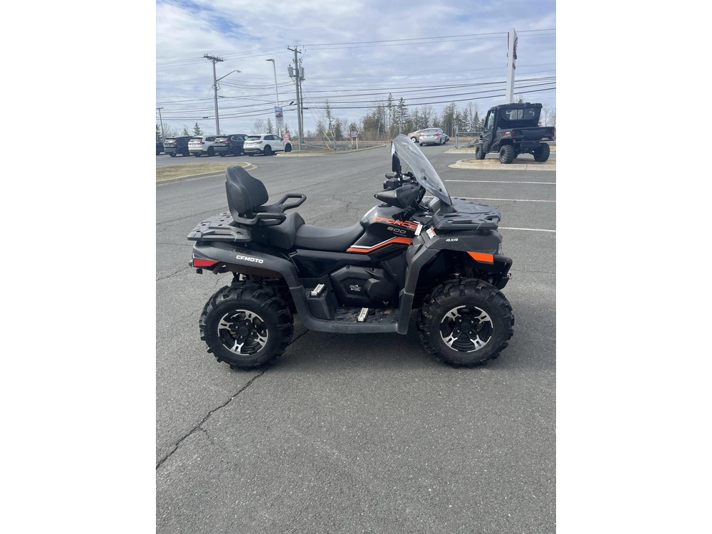 2023 Cfmoto C-force 600 Touring alt